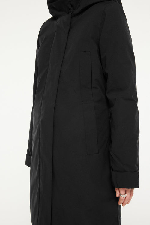 Eline black