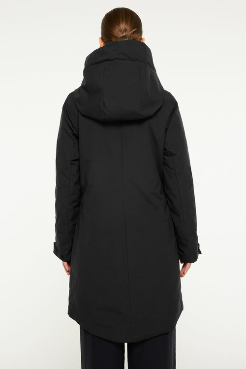 Eline black