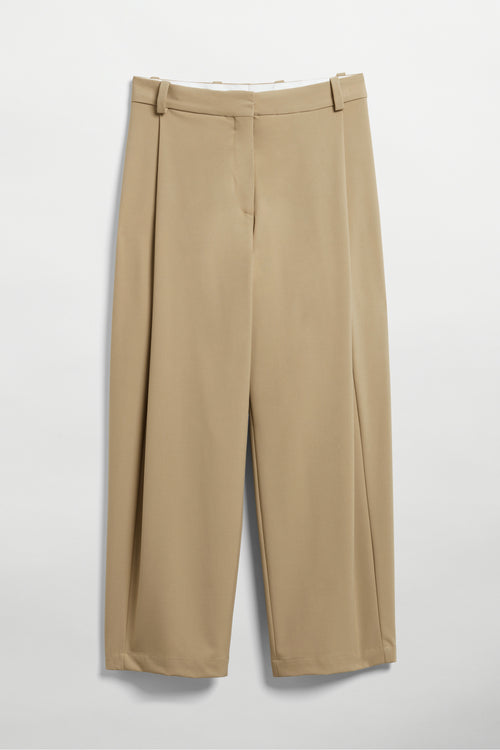 Sandi Light dark sand