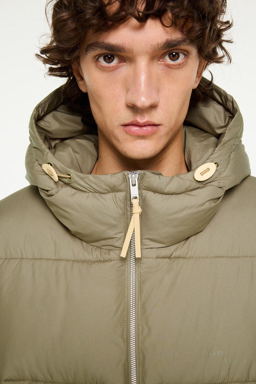 Bjarne light olive