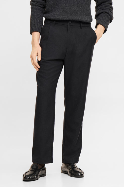 Tapered pleated pants black melange