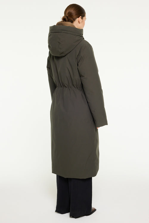 Naila deep olive