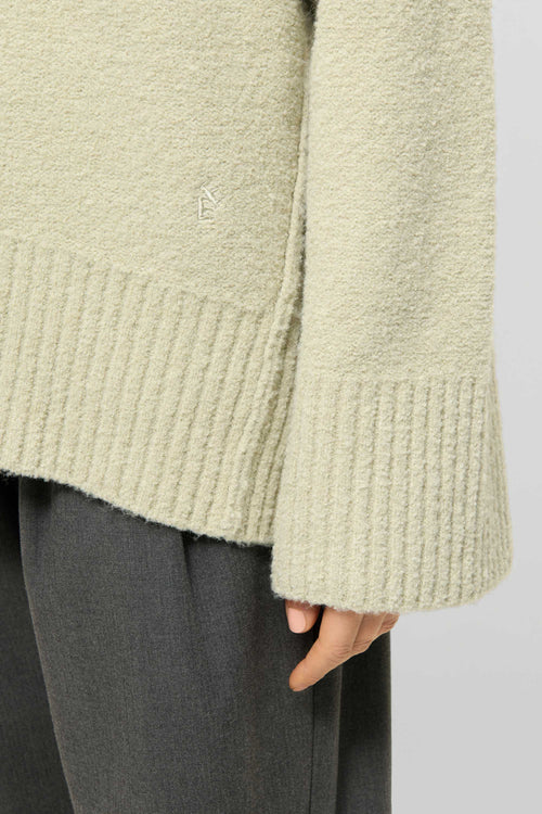 Neija white moss